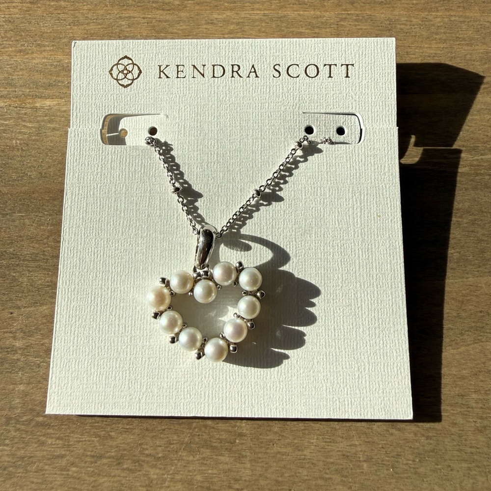 Kendra Scott Necklace